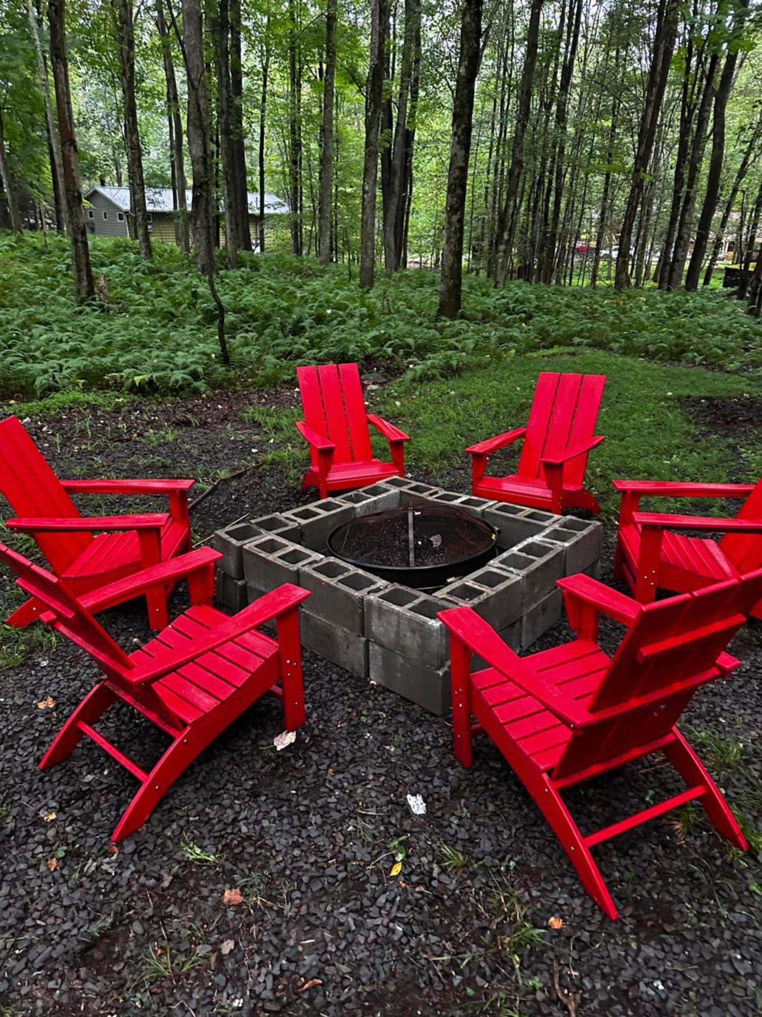 Rustic Arrowhead Lodge Pocono Lake Exterior photo